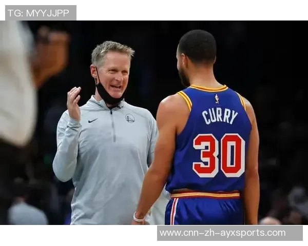 勇士与国王半场激战库里表现出色德罗赞拉文威少各有贡献